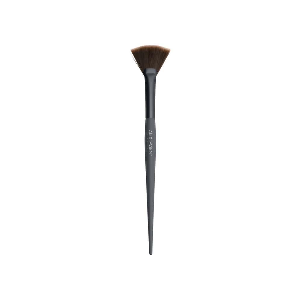 Alix Avien Fan Brush